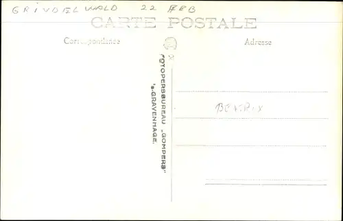 Foto Ak Prinzessin Beatrix der Niederlande in Händen einer Nonne