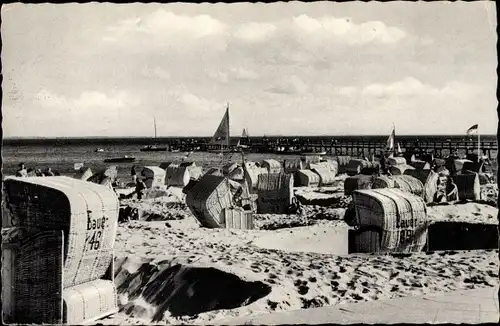 Ak Ostseebad Grömitz in Holstein, Strand, Strandkörbe