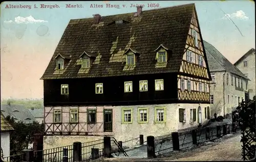 Ak Altenberg im Erzgebirge, Markt und Altes Haus von 1658
