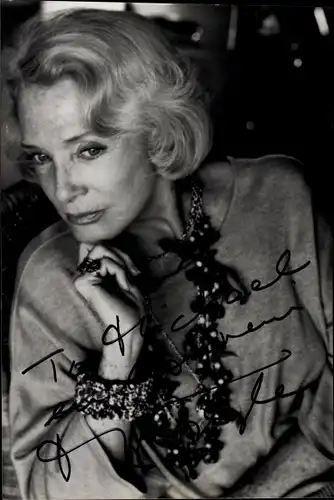 Foto Schauspielerin Micheline Presle, Portrait, Autogramm