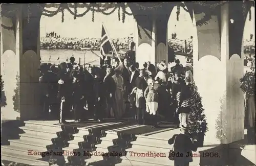 Ak Trondhjem Trondheim Norwegen, Königliche Familie, Fest, Fahnen, Juni 1906