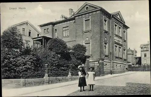 Ak Sonneberg in Thüringen, Villa Ullrich, Mädchen