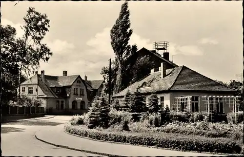 Ak Drebkau in der Niederlausitz, Friedensplatz und Bahnhof