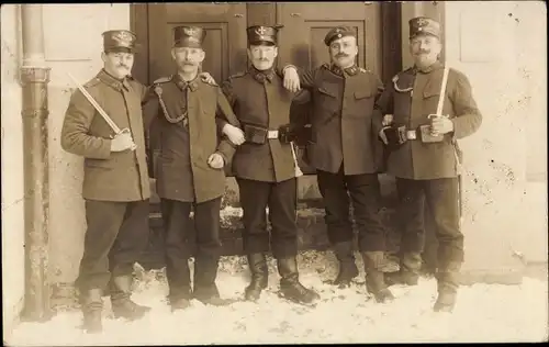 Foto Ak Landsturm, Soldaten in Uniform