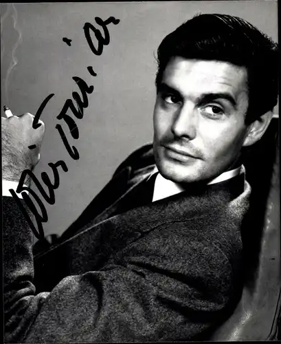 Foto Schauspieler Louis Jourdan, Portrait, Autogramm