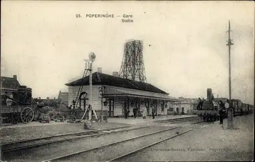 Ak Poperinghe Poperinge Westflandern, Bahnhof, Gleisseite, Dampflok