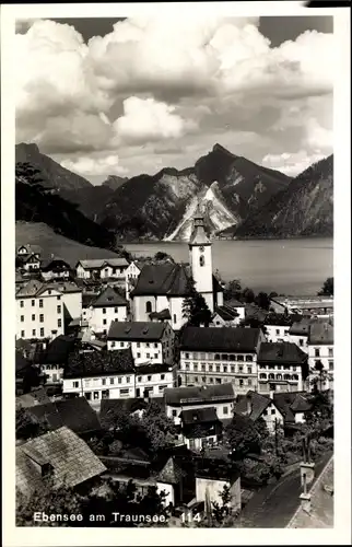 Ak Ebensee in Oberösterreich, Totalansicht, Kirche, Berge