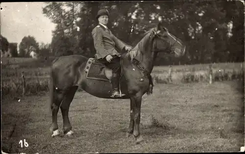 Foto Ak Maaslingen Petershagen an der Weser, Schützenfest 1954?, Schützenoberst Stellhorn zu Pferde