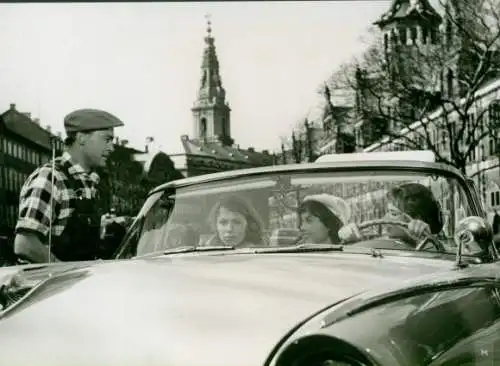 Foto Filmszene, Für zwei Groschen Zärtlichkeit, Schauspieler Claus Holm, Ingmar Zeisberg