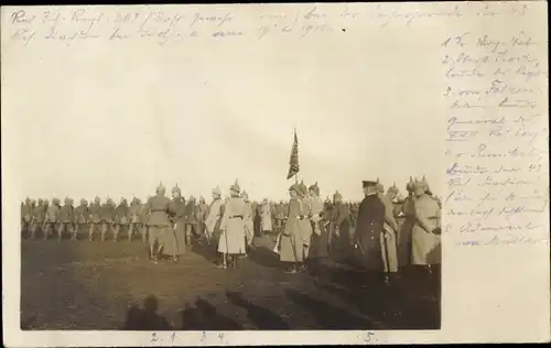 Foto Ak Militärparade, Kaiser Wilhelm II., Deutsche Soldaten in Uniformen 1916