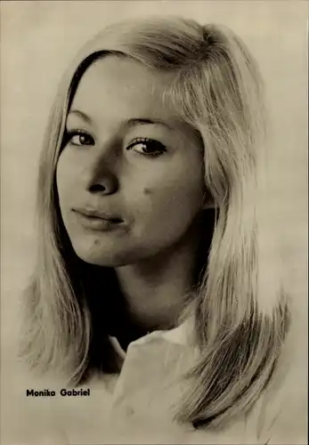 Ak Schauspielerin Monika Gabriel, Portrait