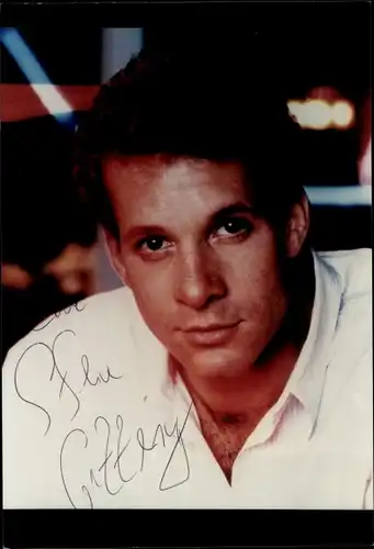 Ak Schauspieler Steve Guttenberg, Portrait, Autogramm