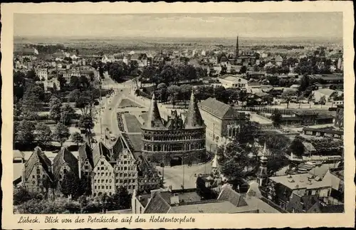 Ak Hansestadt Lübeck, Blick von der Petrikirche auf den Holstentorplatz