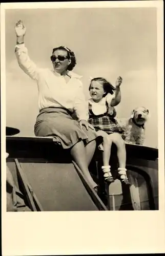 Ak Juliana der Niederlande, Prinzessin Margriet, Yacht Piet Hein, Sneek 1948