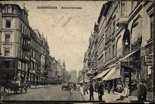 Ak Saarbrücken im Saarland, Bahnhofstraße, Geschäfte