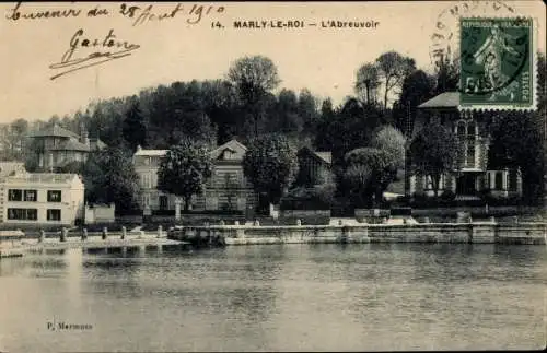 Ak Marly le Roi Yvelines, Place de l'Abreuvoir