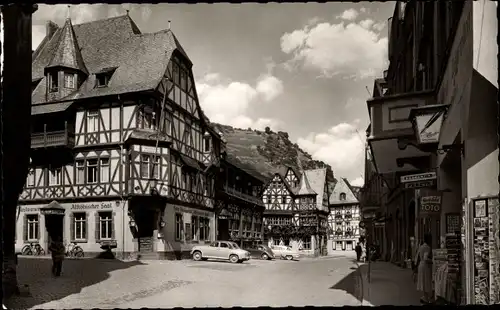 Ak Bacharach am Rhein, Marktplatz, Fachwerkhäuser