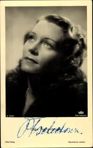 Ak Schauspielerin Olga Tschechowa, Portrait, Pelzkragen, Ross A 3223/2, Autogramm