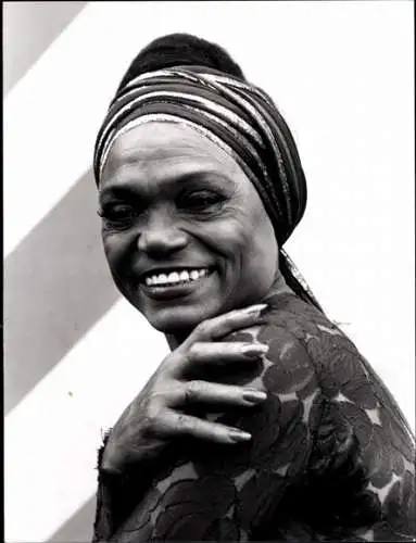 8 Fotos Eartha Kitt