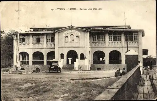 Ak Lome Togo, Bureau des Douanes