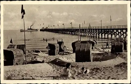 Ak Ostseebad Grömitz in Holstein, Landungsbrücke, Dampfer, Strand
