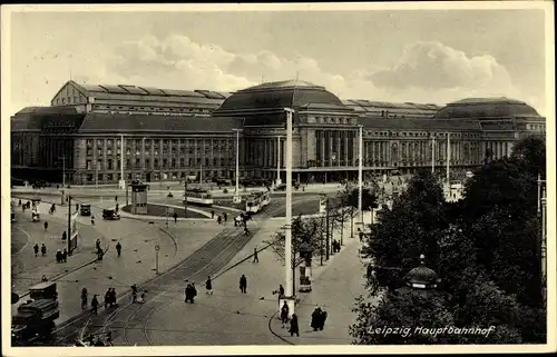 Ak Leipzig, Hauptbahnhof, Straßenbahnen