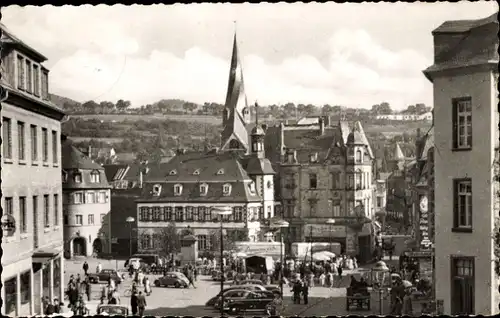 Ak Mayen in der Eifel, Marktplatz, Rathaus, Schiefer Turm