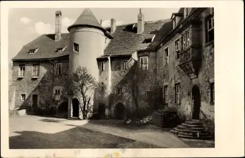 Ak Bad Lauchstädt Sachsen Anhalt, Blick in den Schlosshof