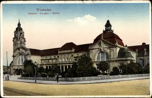 Ak Wiesbaden in Hessen, Bahnhof