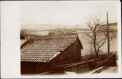 Foto Ak Einbeck in Niedersachsen, Holzhaus am Ortsrand