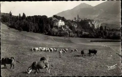 Ak Embrun Hautes Alpes, Château de la Robeyre und Le Roc