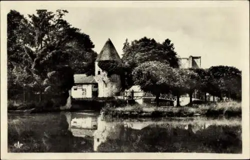 Ak La Ferté Milon Aisne, Passerelle du Mail und altes Schloss
