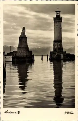 Ak Lindau am Bodensee Schwaben, Leuchtturm, Löwe