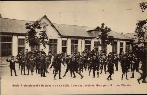 Ak Bourges Cher, Ecole Professionelle Regionale de La Salle, Cour des Jacobins, 9. Les Classes