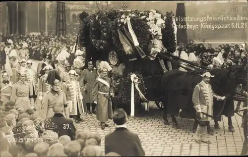 Foto Ak München, Beisetzung König Ludwig III. von Bayern und Maria Therese, Trauerzug 05.11.1921
