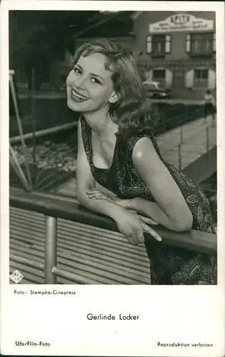 Ak Schauspielerin Gerlinde Locker, Portrait