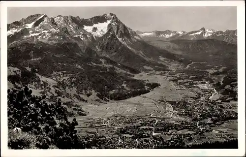 Ak Garmisch Partenkirchen in Oberbayern, Blick vom Wank, Zugspitzgruppe