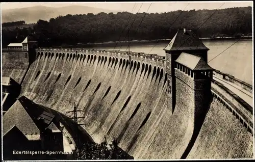 Ak Waldeck am Edersee Hessen, Edertalsperre, Sperrmauer