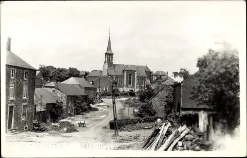 Ak Buourseigne Vieille Wallonie Luxemburg, Stadt, Kirche