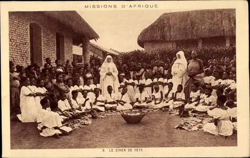 Ak Missions d'Afrique, Missionare mit Afrikanern, le Diner de Fete