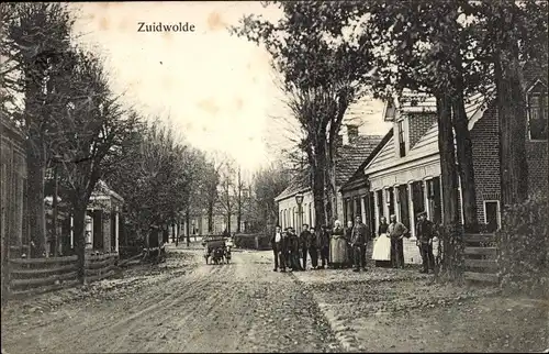 Ak Zuidwolde Drenthe, Straßenpartie, Anwohner