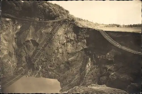 Foto Ak Vienenburg Goslar am Harz, Kalibergwerk, Grubenunblück 1930, Einsturzkrater