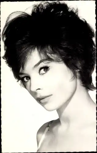 Ak Schauspielerin Pascale Petit, Portrait, kurze Haare