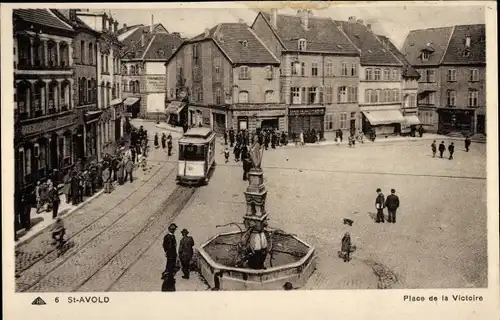 Ak Saint-Avold Lorraine Moselle, Place de la Victoire