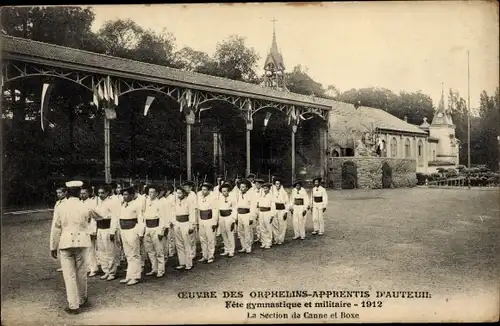 Ak Paris XVI Passy Auteuil, Waiseneinrichtung, Turnfest und Militärfest 1912, Stockkämpfer, Boxer