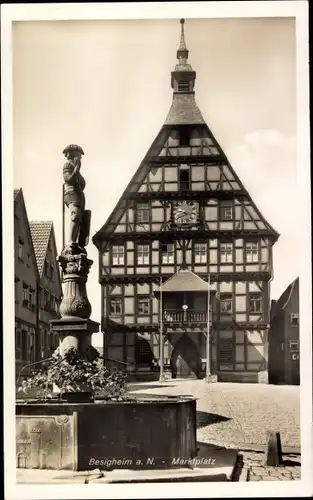 Ak Besigheim am Neckar, Marktplatz, Rathaus, Brunnen