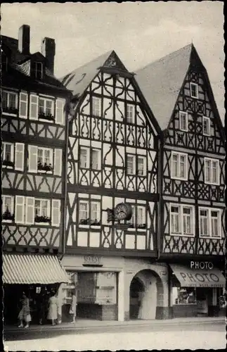 Ak Trier an der Mosel, 3 Fachwerkhäuser, Hauptmarkt, Geschäft Photo