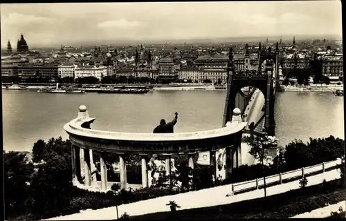 Ak Budapest Ungarn, Pest, St. Gellert-Denkmal