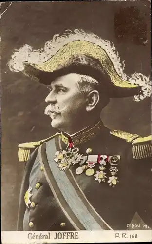 Ak General Joseph Joffre, Portrait in Uniform, Orden