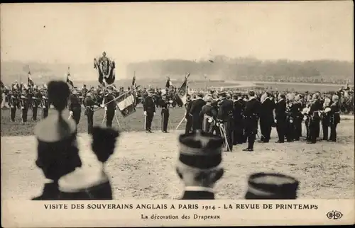 Ak Paris, Frühlings-Revue 1914, Präsident Poincaré, englisches Königspaar, Flaggen